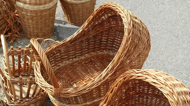 Cos tip rattan pentru rufe uscate