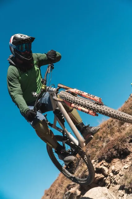 Tricicleta enduro diverse culori pentru copii