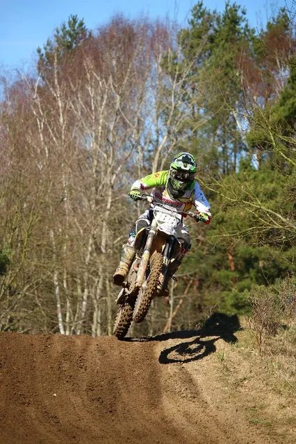 Tricicleta enduro diverse culori pentru copii